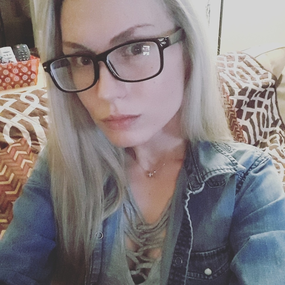 Meet your Posher, Ashley